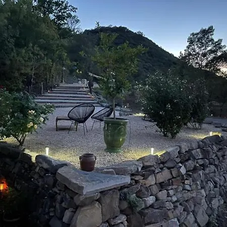 De Barbusse Bed & Breakfast Tornac